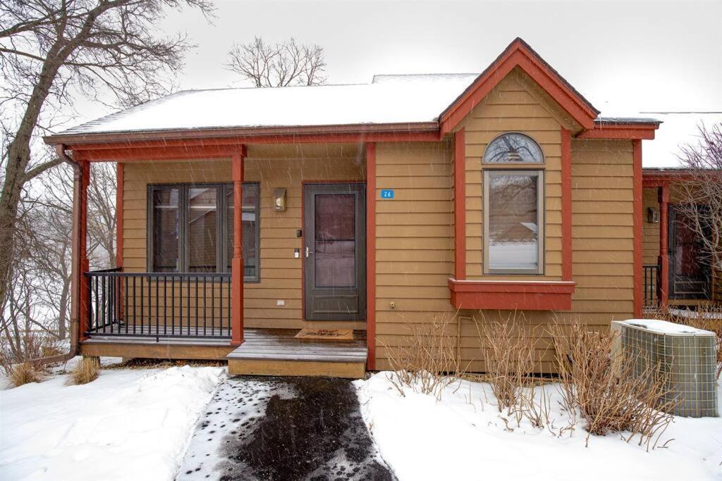 Peaceful 2-Bedroom Townhome Retreat W/Wooded View Galena Eksteriør bilde